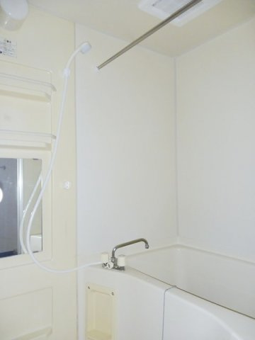 落ち着いた空間のお風呂です