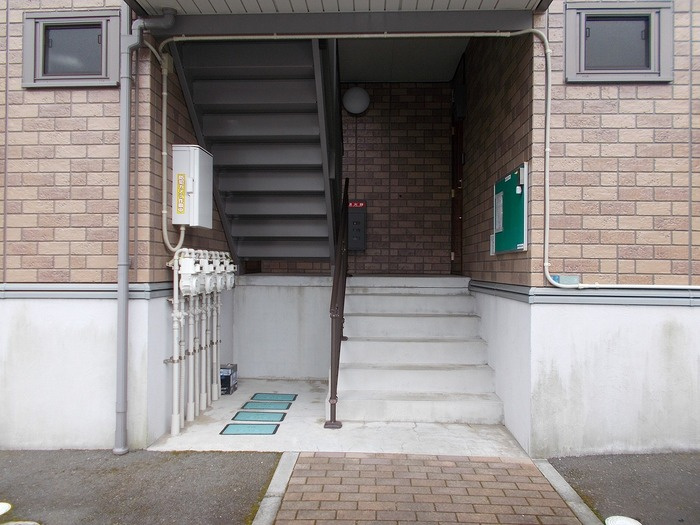 落ち着いたエントランスです