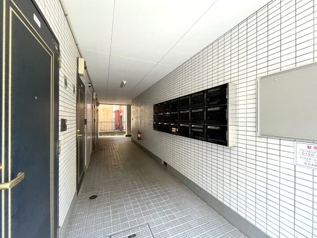 落ち着いたエントランスです