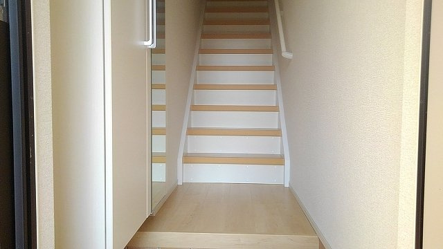 コスモアクレオの玄関