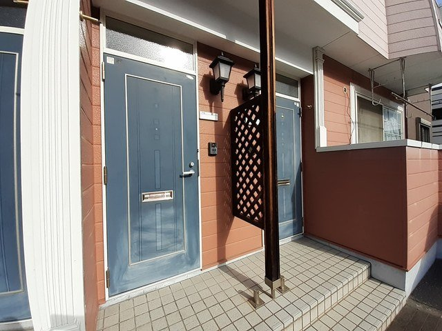 リバティさつきＢのエントランス