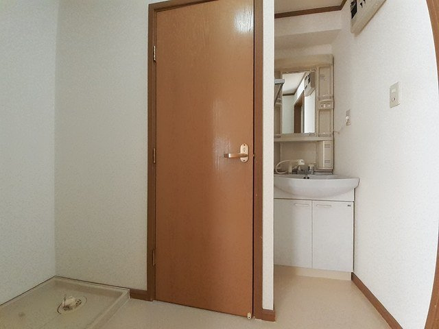 リバティさつきＢの洗面所