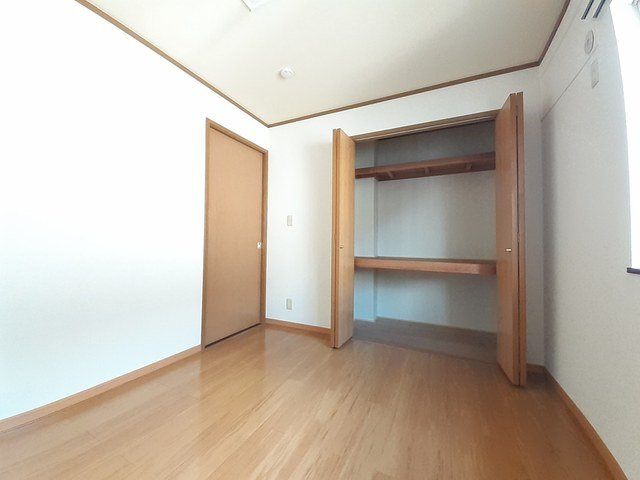 リバティさつきＢの収納