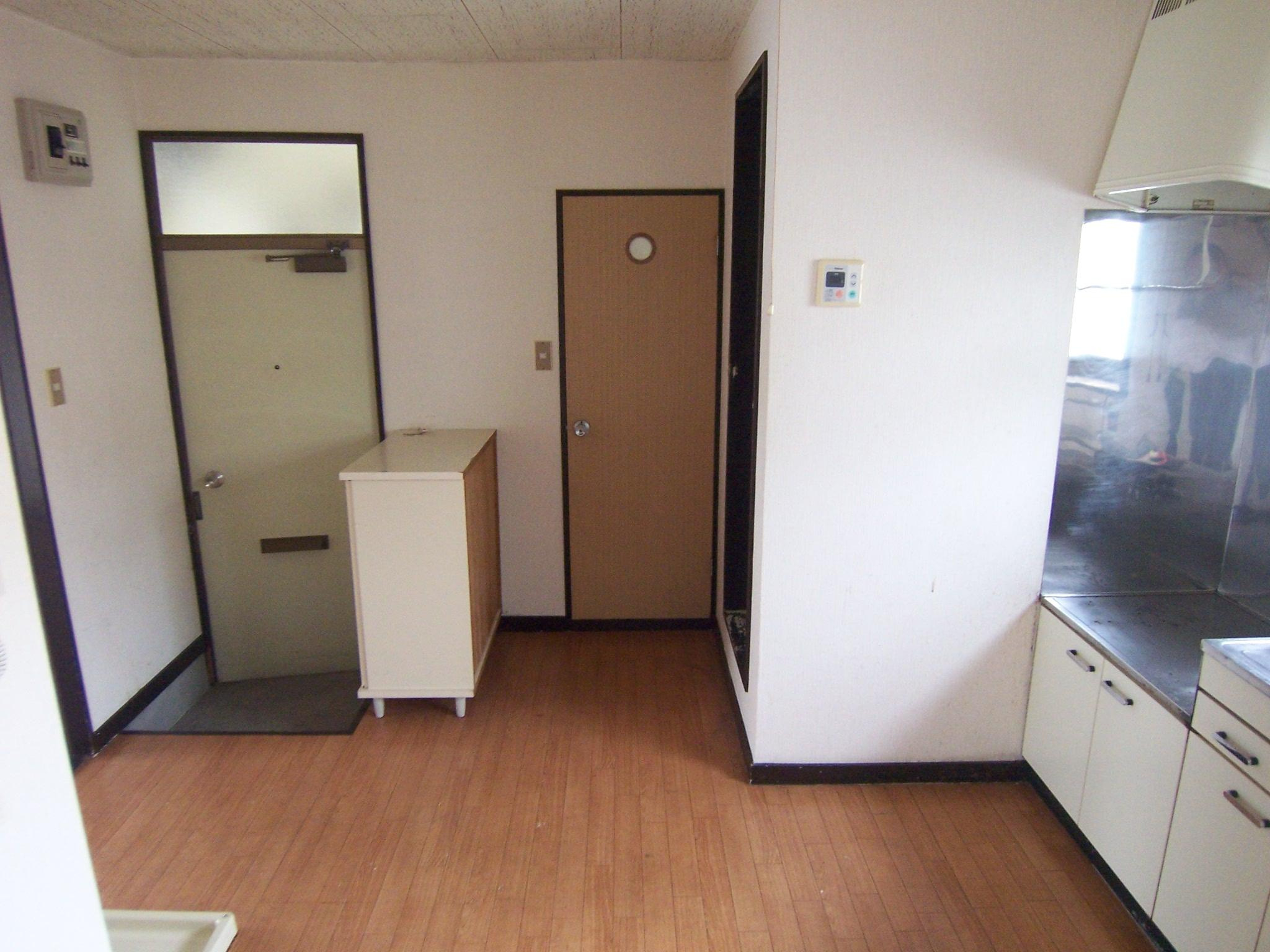 ヴァンテアンAの玄関|（参考）他室の写真を使用しています。現況優先となります。