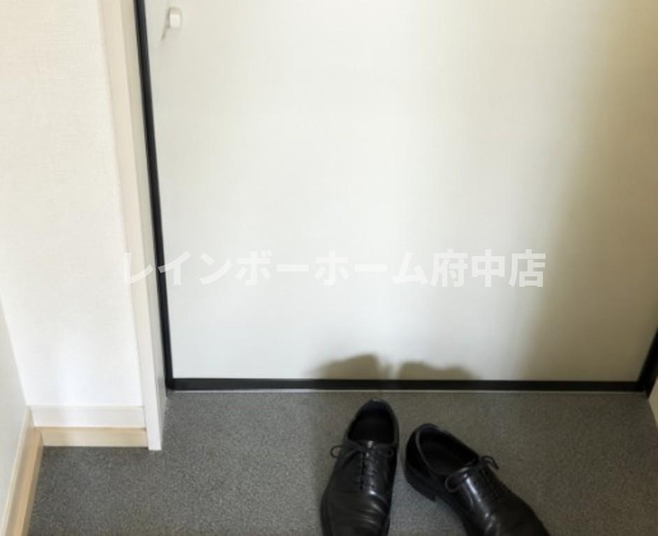 MELDIA中河原の玄関