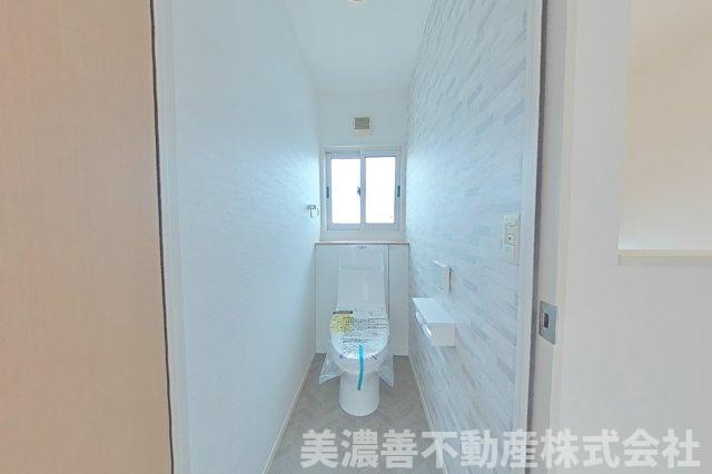 ６７５９７　愛知県一宮市浅野中古戸建てのトイレ