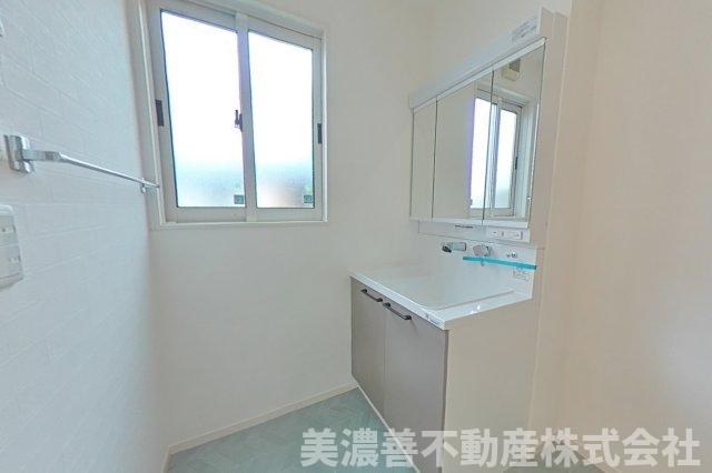 ６７５９７　愛知県一宮市浅野中古戸建ての洗面所