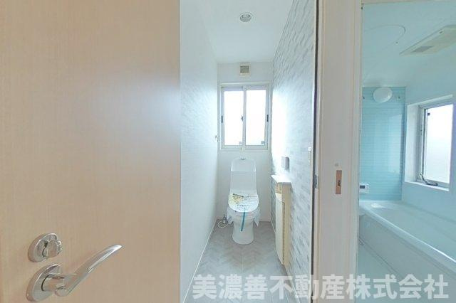 ６７５９７　愛知県一宮市浅野中古戸建てのトイレ