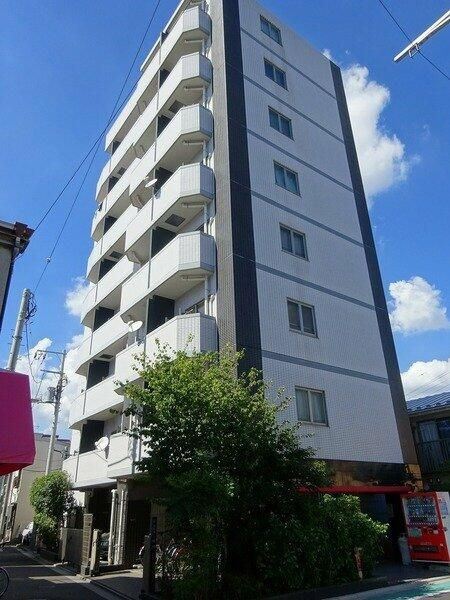 フィオリーシェ東浅草の外観
