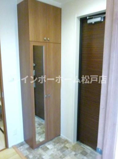 ジュネス仲介手数料（賃料の1.10ヵ月）の50％OFF対象物件！の玄関|シンプルで使いやすい玄関です
