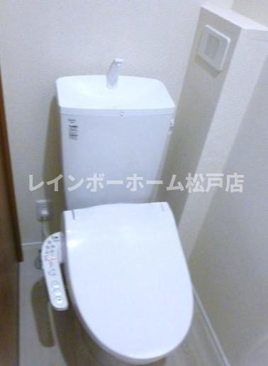ジュネス仲介手数料（賃料の1.10ヵ月）の50％OFF対象物件！のトイレ|落ち着いたトイレです