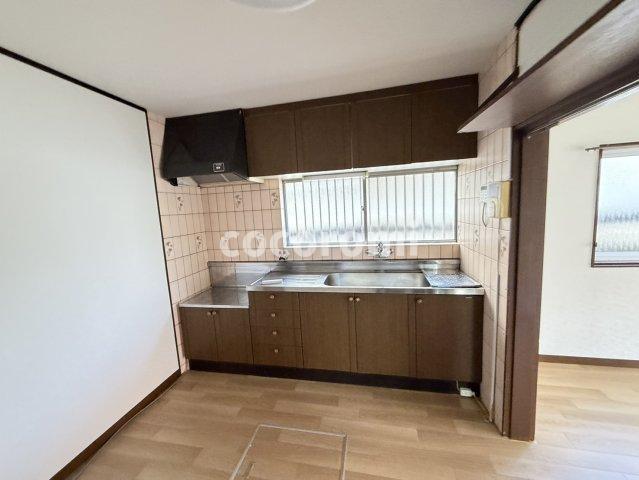 寝屋川市本町戸建のキッチン