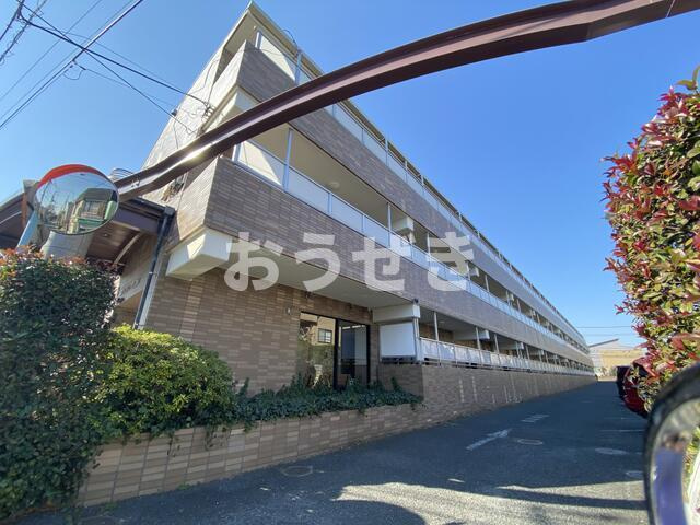 グランドゥール関町の外観