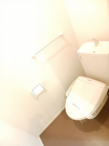 ピュア　ライズのトイレ|ゆったりとした空間のトイレです