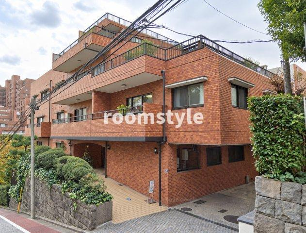 目白フラワーハイホームの外観|空室のためご都合に合わせてご内覧できます
お問合せはお電話でもお受付しております。
03-6450-5211