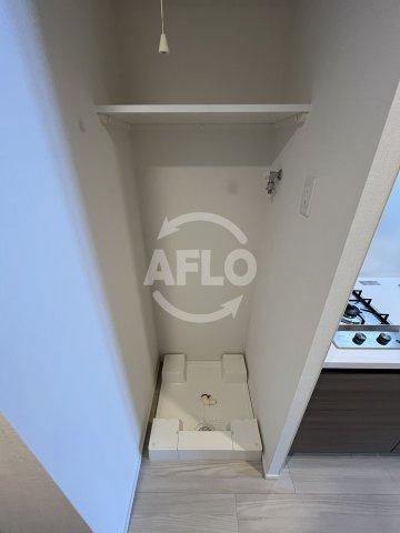 スプランディッド十三本町の洗面所|スプランディッド十三本町　洗濯パン