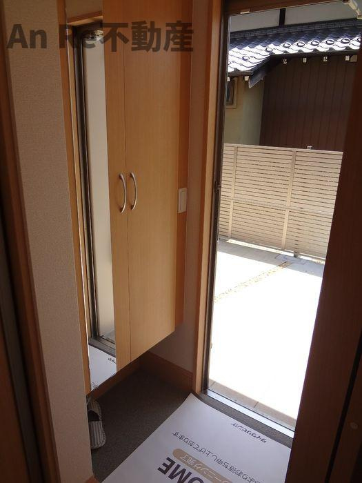 ハイツブエイの玄関