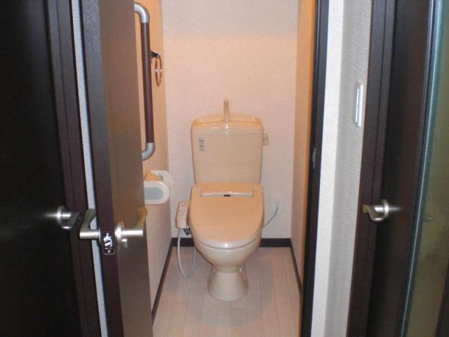 レオネクスト榎戸のその他|温水洗浄便座付き