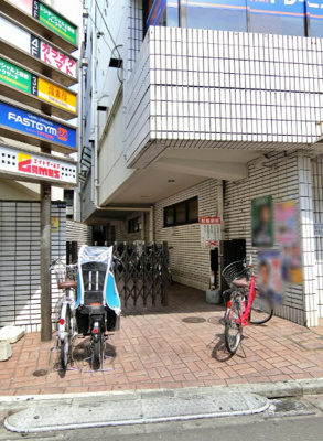 【その他】 | タカノビル | キーボックスを設置している管理人室は整骨院横の南側入口から。