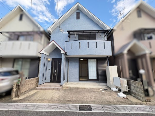 近鉄小倉駅まで徒歩５分●リフォーム完了の美宅●全居室６帖以上の４ＬＤＫ+天井収納付●宇治市小倉町山際の間取り