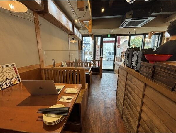 塩釜口 店舗の内装