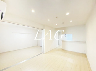 【居間・リビング】 | ブランシュバル早宮 | 洋室のお部屋です。
