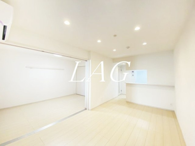 【居間・リビング】 | ブランシュバル早宮 | 洋室のお部屋です。