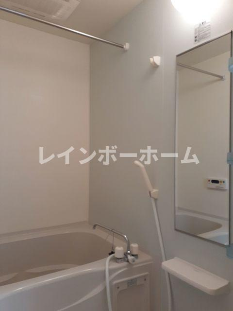 アルタ・スタジョーネBの浴室