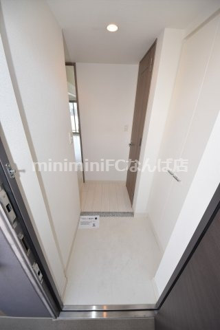 プレサンス阿波座ステーションフロントの玄関