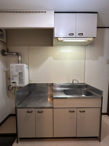 K-house横浜国大のキッチン|きれいなキッチンです