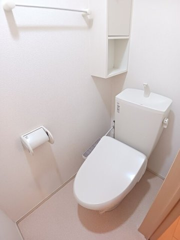 サン・ハーモニーＡのトイレ|シンプルで使いやすいトイレです