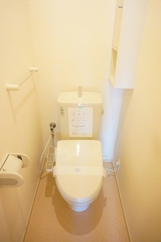 クリスタル　Ｅのトイレ|トイレもきれいです