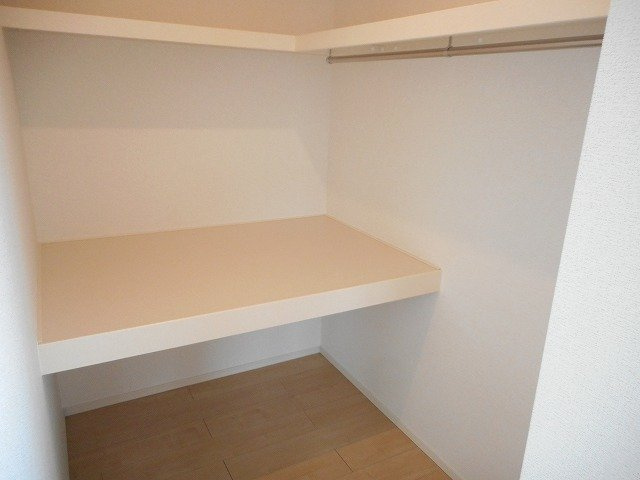 アイフラット日新Ⅱの収納|小物を収納するのに便利です