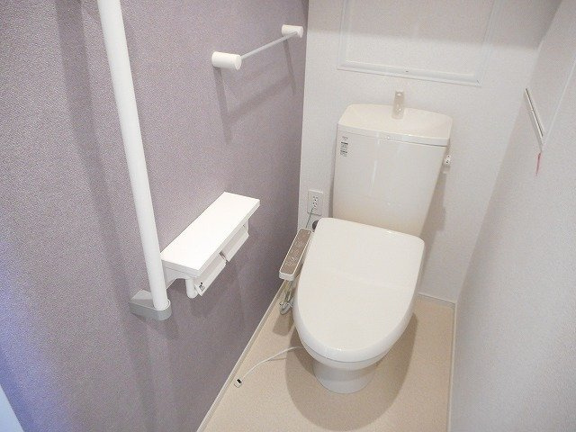 アイフラット日新Ⅱのトイレ|清潔感のあるトイレです