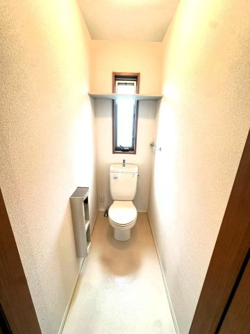 悠久のトイレ|落ち着いた色調のトイレです
