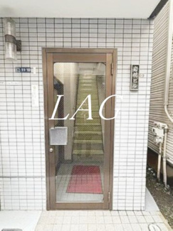 【エントランス】 | 岩楯ビル | エントランスです。