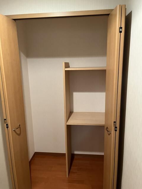 リヨミテージ