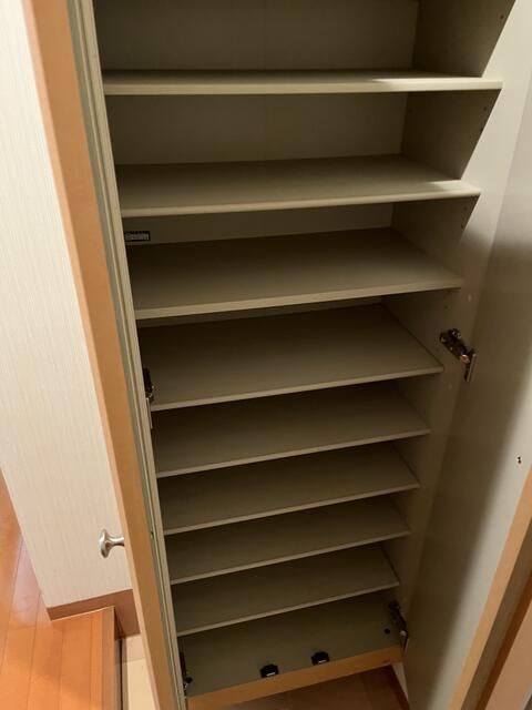 リヨミテージ