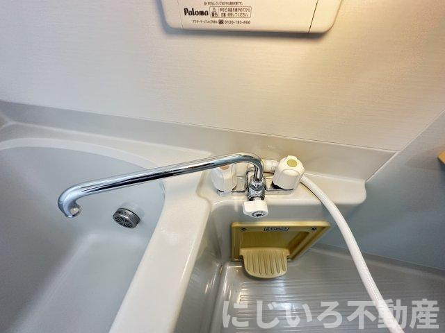 ハッピネスハウスBの浴室