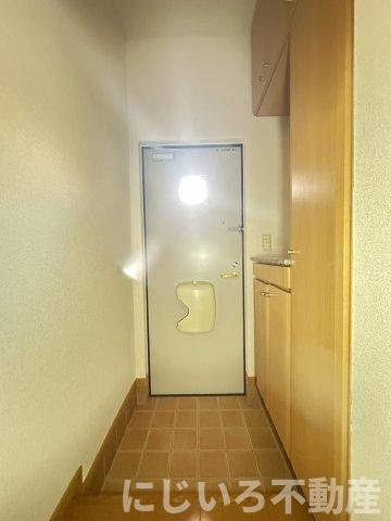 ハッピネスハウスBの玄関
