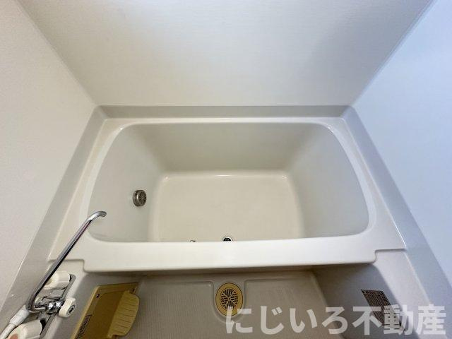 ハッピネスハウスBの浴室