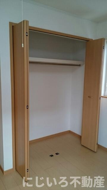 シャイニングの収納