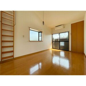福岡市博多区那珂２丁目のアパートの居間・リビング