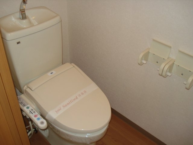 エル・シャトーのトイレ|温水便座付きＷＣ