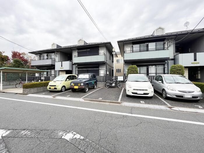 ハビーハイツ　Ｂの駐車場