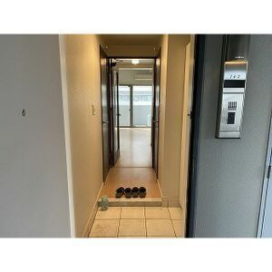 福岡市中央区薬院１丁目の賃貸マンションの玄関