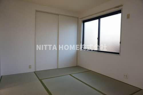 ファミールプラザの内装|和室のお部屋は６．４帖です＊