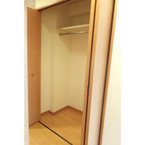 福岡市南区高宮２丁目の賃貸マンションの収納