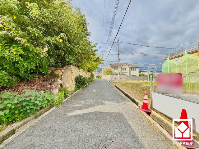 西宮市殿山町の前面道路含む現地写真