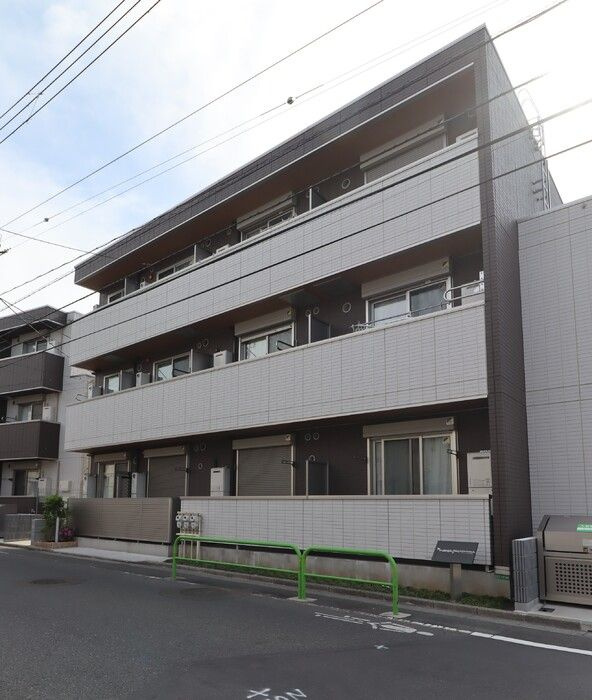アヴァンス東大泉Aの外観